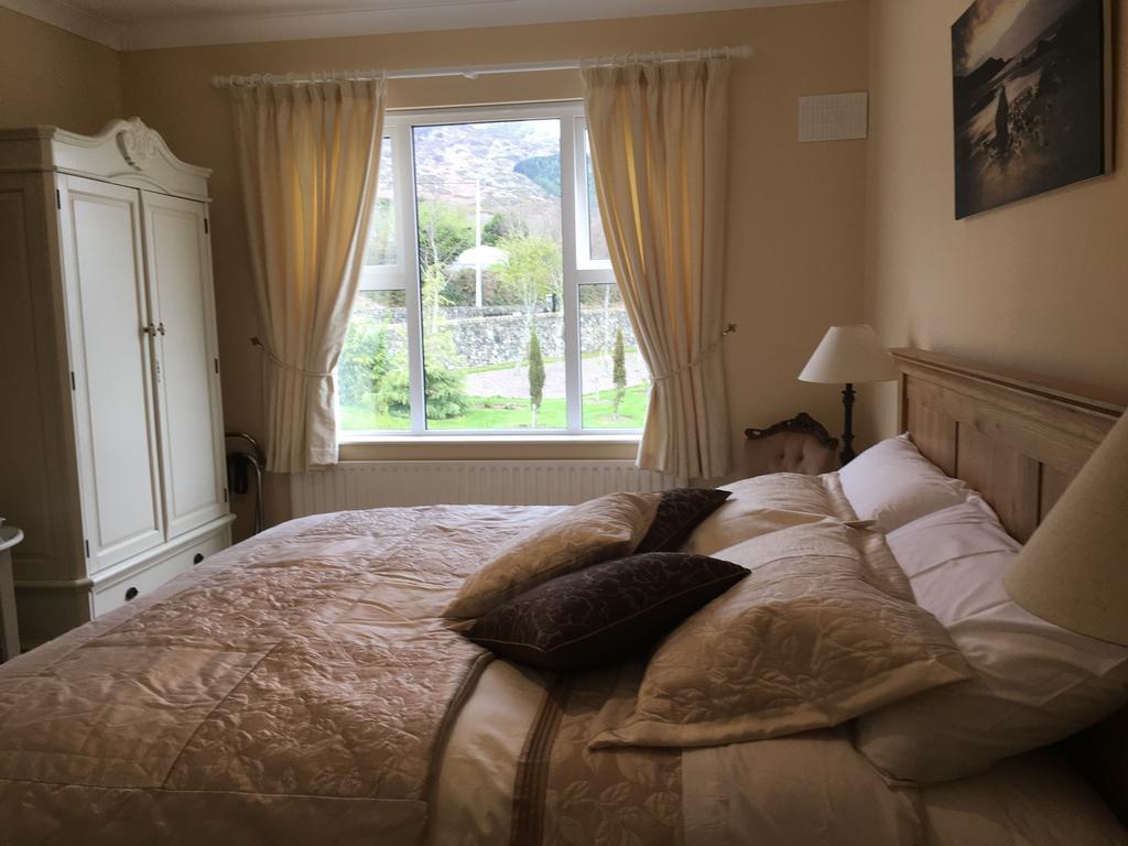 Grove House Bed & Breakfast Карлингфорд Екстериор снимка